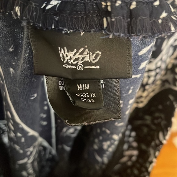 EUC Size M Mossimo Navy/White Print Wide Legged 100% Polyester Pants C1 - Picture 4 of 4